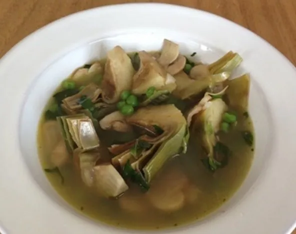 Sopa de alcachofas